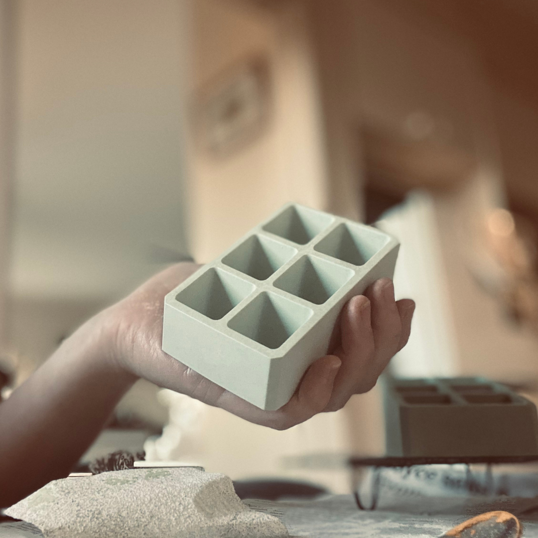 eco compound essential oil holder